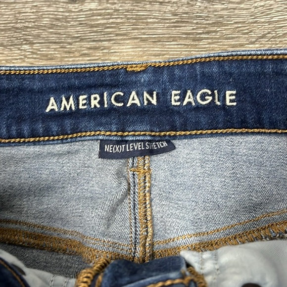 American Eagle Denim Hi-Rise Mini Skirt Next Level Stretch Size 2 - Picture 3 of 5